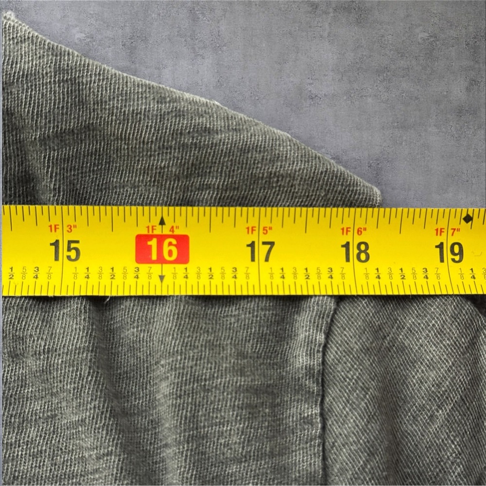 Lucky Brand Psyched Out Santa T-Shirt Large Gray Graphic Tee Christmas Xmas - Picture 8 of 9